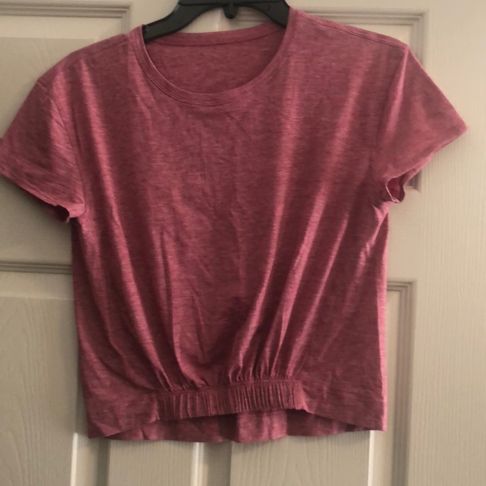 Lululemon cropped shirt